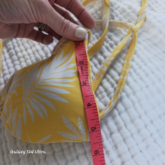 Yellow Leaf Print Bikini Set - Picture 3 of 11